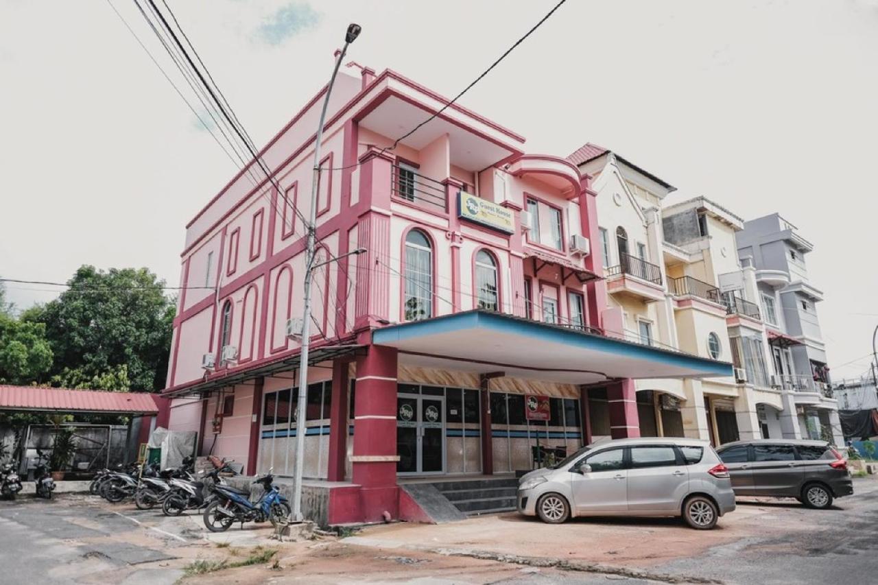 เรดดอร์ซ เนียร์ นาโกยา ฮิลล์ บาตัม 4 Hotel Jodoh  ภายนอก รูปภาพ